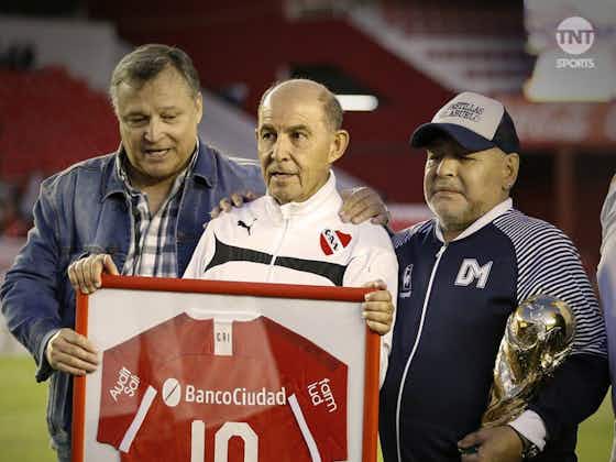 Imagen del artículo:🎥El Libertadores de América se rinde ante Maradona