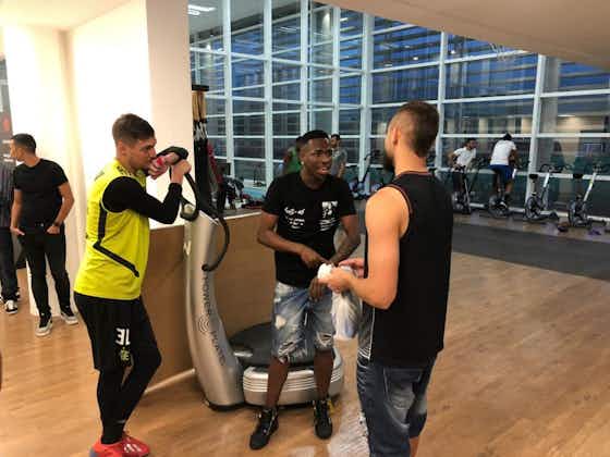 Imagem do artigo:Vinícius Jr. aproveita viagem ao Rio e vista Flamengo