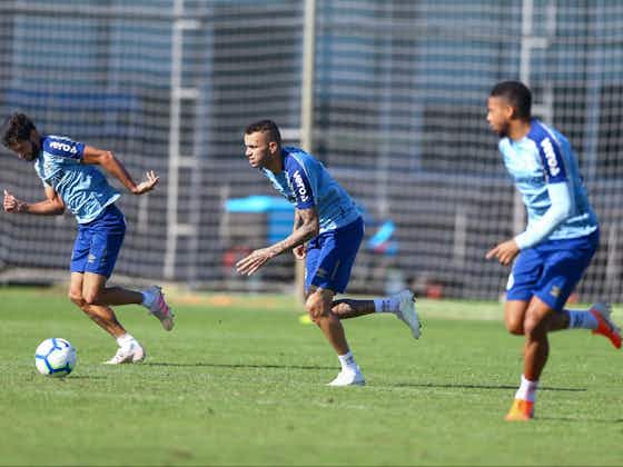 Imagem do artigo:Luan não viaja e completa um mês de desfalque no Grêmio