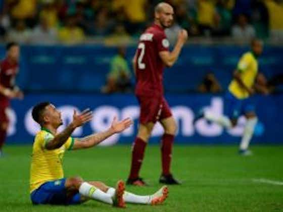Imagem do artigo:Fraco futebol do Brasil e gols anulados revoltam a torcida na internet