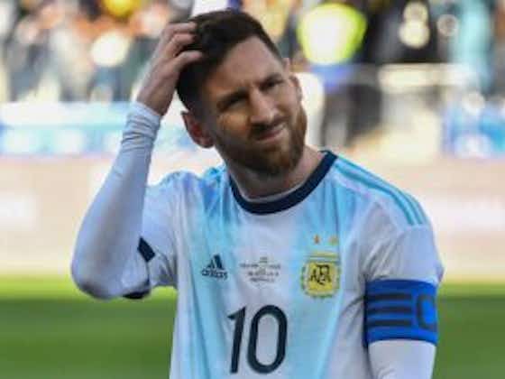 Imagem do artigo:Revoltado, Messi recusa medalha e dispara: 'Está armado para o Brasil'
