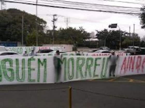 Imagem do artigo:🎥 Torcida do Palmeiras protesta e ameça: 'Ninguém morreu ainda'