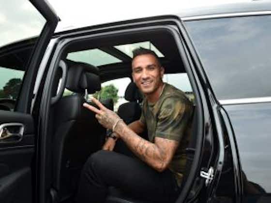 Imagem do artigo:Danilo chega a Turim para acertar com a Juventus