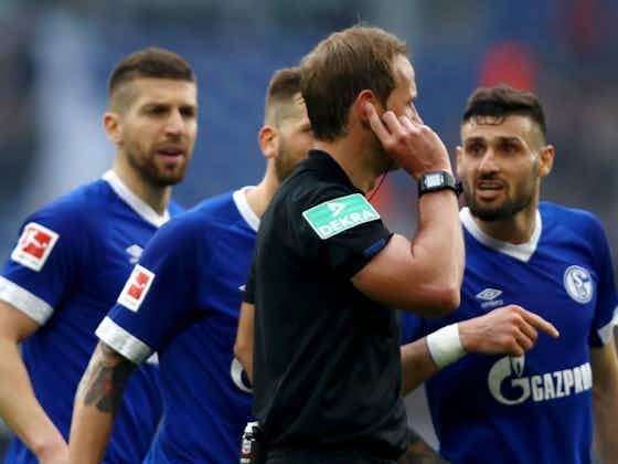 Image de l'article :Schalke perd sur un pénalty accordé grâce au VAR après la fin du match