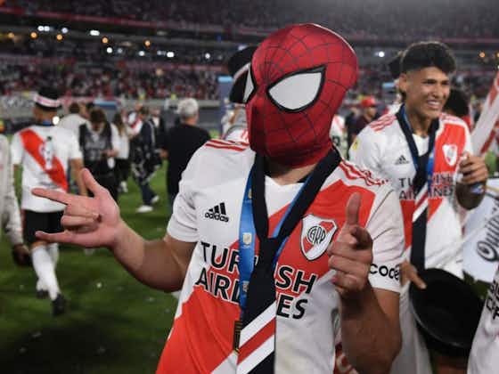 Immagine dell'articolo:🎥 Il River Plate è campione d'Argentina: festa per Spiderman-Alvarez! 🕷