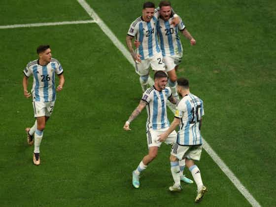 Immagine dell'articolo:📸Il solito Messi e un gol-flipper pazzo di Álvarez: Argentina show in 45'