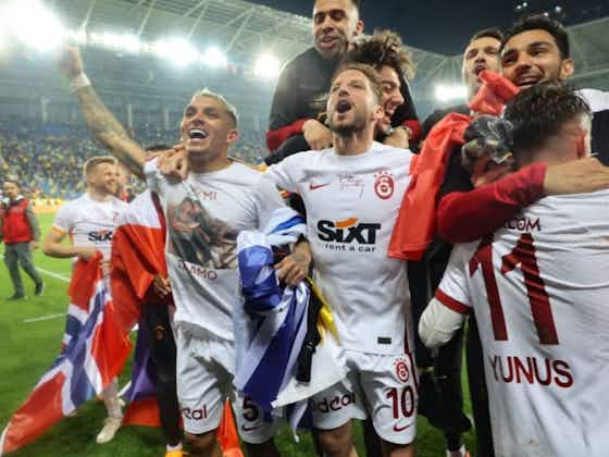 Immagine dell'articolo:🎥 Galatasaray campione di Turchia: doppietta Icardi e Zaniolo festeggia🎉