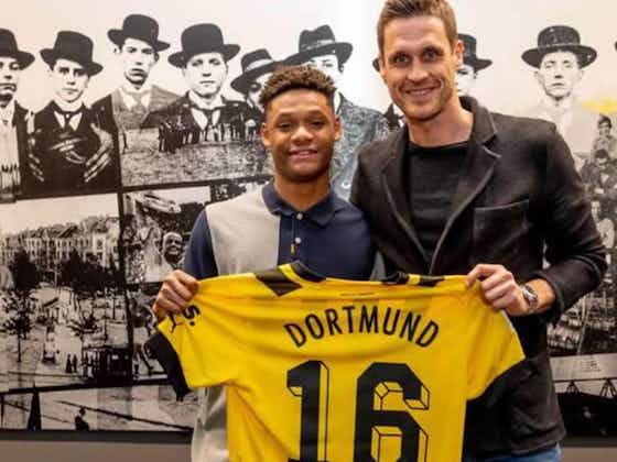 Artikelbild:Perfekt: Borussia Dortmund verpflichtet den 16-jährigen Julien Duranville