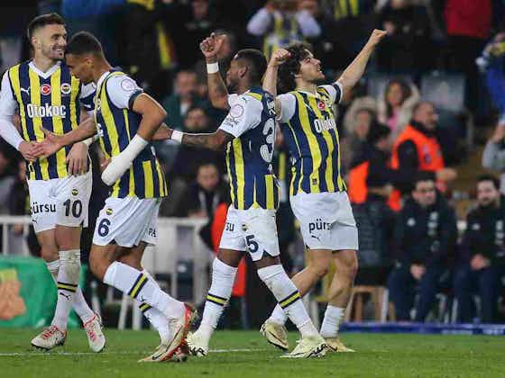 Immagine dell'articolo:Maxi rissa con il Trabzonspor, il Fenerbahce pensa a un gesto clamoroso