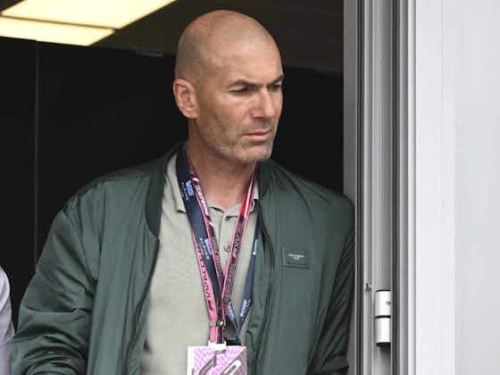 Immagine dell'articolo:Squilla il telefonino: Zizou ci vieni ad allenare? Scelto Zidane per vincere il triplete