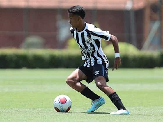 Imagem do artigo:Santos venceu disputa com o Palmeiras por Nadson, promessa de raio do Sub-13