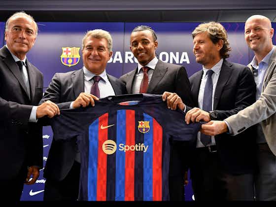Artikelbild:Jules Kounde: Berater rief Barça jeden Tag an – Gehalt des Neuzugangs geleakt