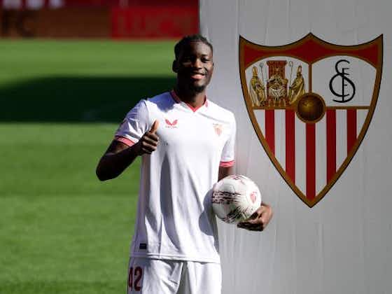 Imagen del artículo:Agoumé hablo de su llegada al Sevilla: «Tengo mucho respeto por el Marsella, pero venir aquí fue lo mejor»