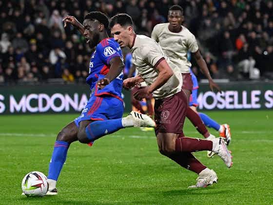 Imagen del artículo:En desventaja al inicio del partido, el Olympique Lyon finalmente venció a Metz por la Ligue 1
