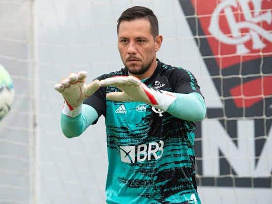 Imagem do artigo:Diego Alves segue sendo dúvida contra o Goiás