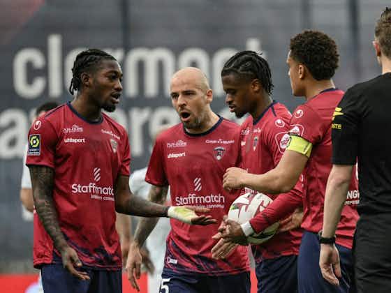 Article image:Clermont players involved in altercation with fans with club on precipice of Ligue 2 return