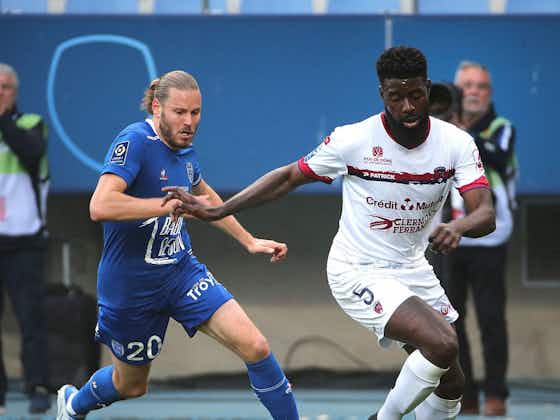Article image:Bournemouth in talks with Clermont Foot’s Jean-Claude Billong