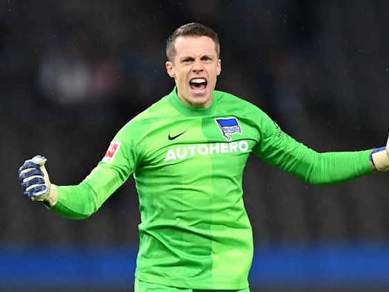 Article image:Official | Schalke sign Alexander Schwolow
