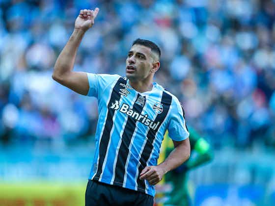 Imagem do artigo:Diego Souza se isola como maior artilheiro do Grêmio no século; veja o ranking