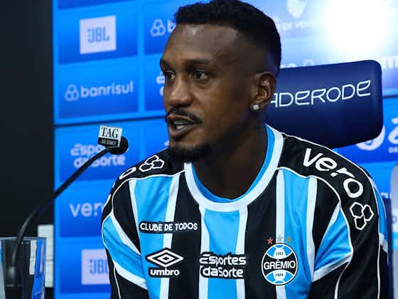 Imagem do artigo:Edenilson revela conversa prévia com Renato e Brum antes de assinar com o Grêmio