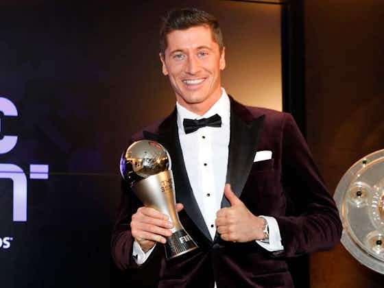 Imagen del artículo:Lewandowski recibió el premio The Best de FIFA al mejor jugador de 2021