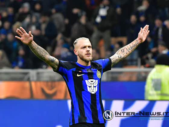 VIDEO – Dimarco torna capo ultrà dell'Inter: megafono in mano e