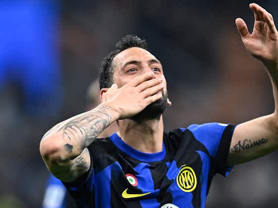 Article image:Scudetto Inter, Calhanoglu idolo dei tifosi: questo gesto ha colpito tutti – FOTO