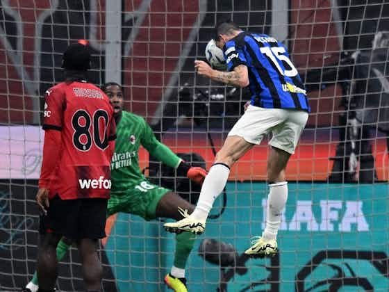 Article image:Milan Inter, la storia si ripete! Il coro dei milanisti strozzato dal gol di Acerbi – VIDEO