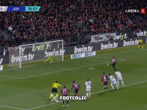 Immagine dell'articolo:Gol Mina su rigore: catastrofe Juve, prima gioia per il difensore – VIDEO