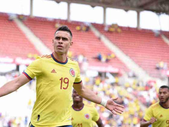 Imagen del artículo:[Video] Golazo de ensueño: Rafael Santos Borré anotó de ‘chilena’ y lo gana Colombia