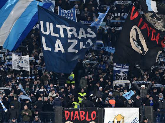 Immagine dell'articolo:Lazio, i tifosi biancocelesti ironizzano sulla sconfitta della Roma con uno striscione