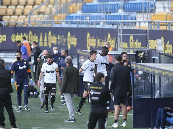 Artikelbild:Nach Rassismus-Vorfall gegen Cadiz: Valencia-Präsident fordert Umdenken im Fußball