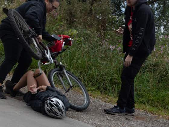 Imagen del artículo:Premier League: El crack del Manchester United que ayudó a una ciclista atropellado