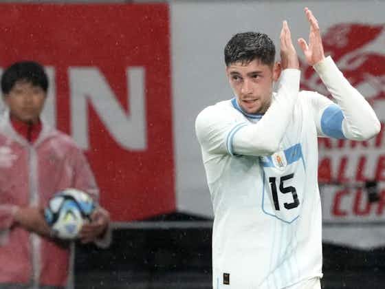 Imagen del artículo:1-1: Gol de Valverde en el empate de Uruguay en Japón
