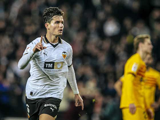 Article image:Guillamón challenges participants in III VCF Academy World Cup to imitate his goal against FC Barcelona
