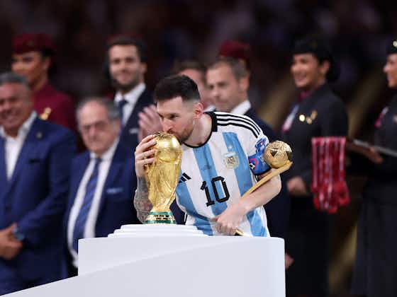 Imagen del artículo:Lionel Messi, campeón con Argentina, fue elegido como el mejor jugador en 2022 por el diario inglés ´The Guardian´