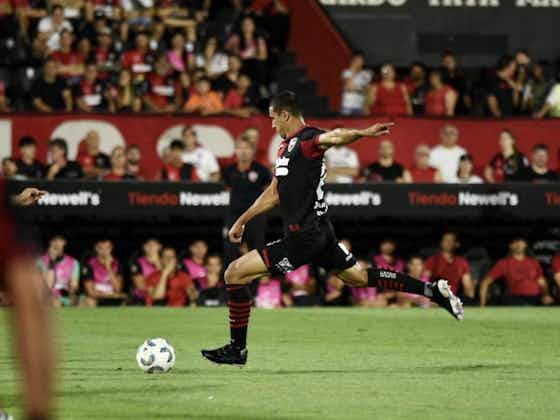 Imagen del artículo:Newell’s aumenta la ventaja: quinto gol para Gustavo Velázquez