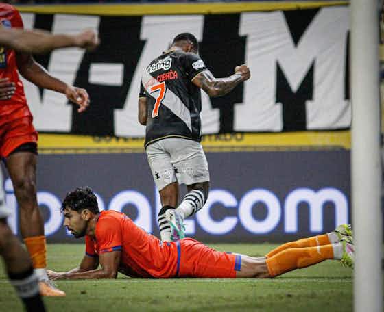 Imagem do artigo:David marca, Vasco derrota lanterna em Manaus e entra no G4 do Carioca