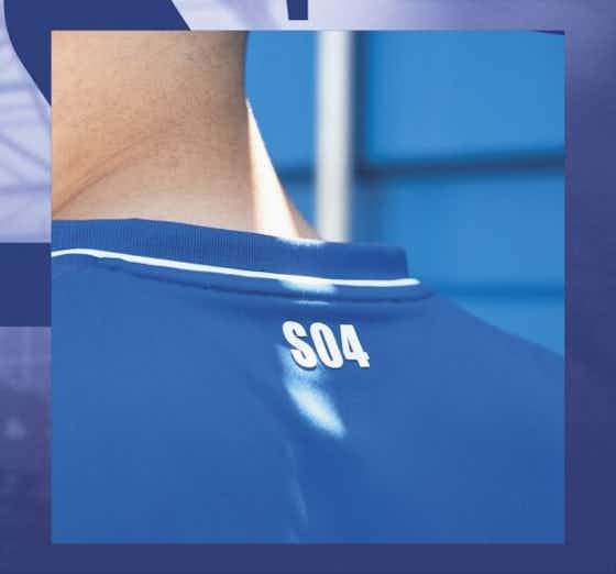 Imagem do artigo:Agora com Adidas, camisa titular do Schalke 04 2022-2023 é apresentada