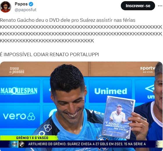 Imagem do artigo:😂 Redes sociais ENLOUQUECEM com Renato entregando 'seu DVD' para Suárez