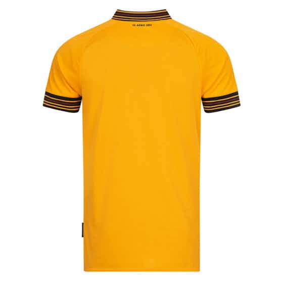 Imagem do artigo:Camisa titular do Dynamo Dresden 2022-2023 é revelada pela Umbro