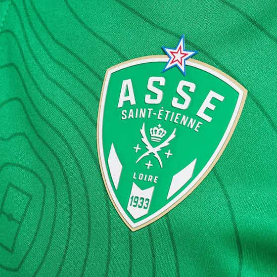 Imagem do artigo:Hummel lança novas camisas do Saint-Étienne 2022-2023