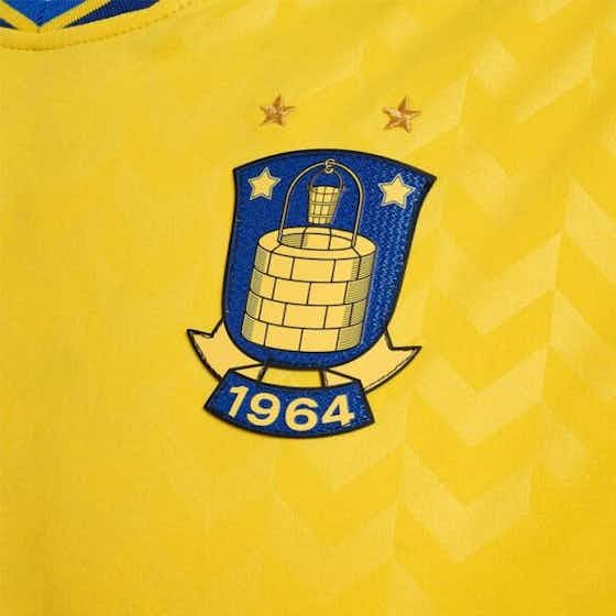Imagem do artigo:Camisas do Brøndby IF 2022-2023 são lançadas pela Hummel