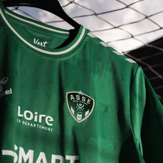 Imagem do artigo:Hummel lança novas camisas do Saint-Étienne 2023-2024