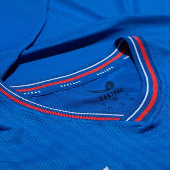 Imagem do artigo:Camisa titular do Rangers FC 2023-2024 é lançada pela Castore