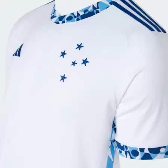 Imagem do artigo:Nova camisa branca do Cruzeiro vaza nas redes sociais; uniforme será vendido a partir de sexta