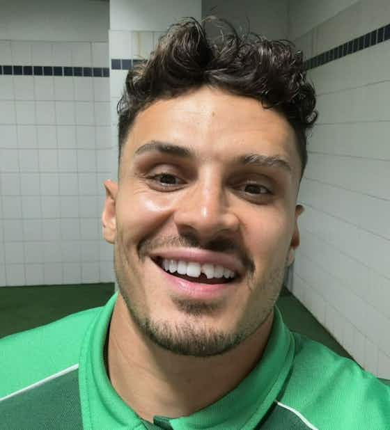 Imagem do artigo:Veiga posta foto do dente quebrado após vitória do Palmeiras, e clube brinca nas redes sociais