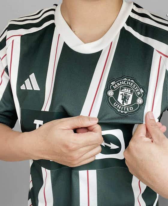 Imagem do artigo:Camisa reserva do Manchester United 2023-2024 tem novas imagens vazadas