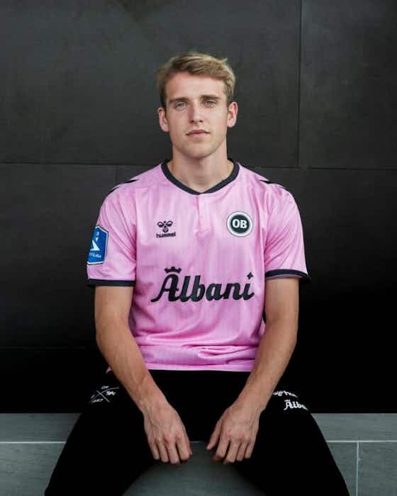 Imagem do artigo:Terceira camisa do Odense BK 2022-2023 é revelada pela Hummel
