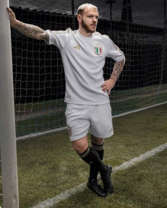 Adidas lança camisa de 125 anos Seleção Itália | OneFootball